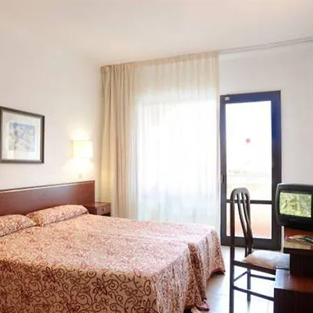 Evenia Olympic מלון 4*