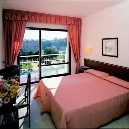 Evenia Olympic מלון 4*