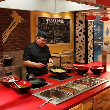 إيفينيا أوليمبيك فندق يوريت دي مار